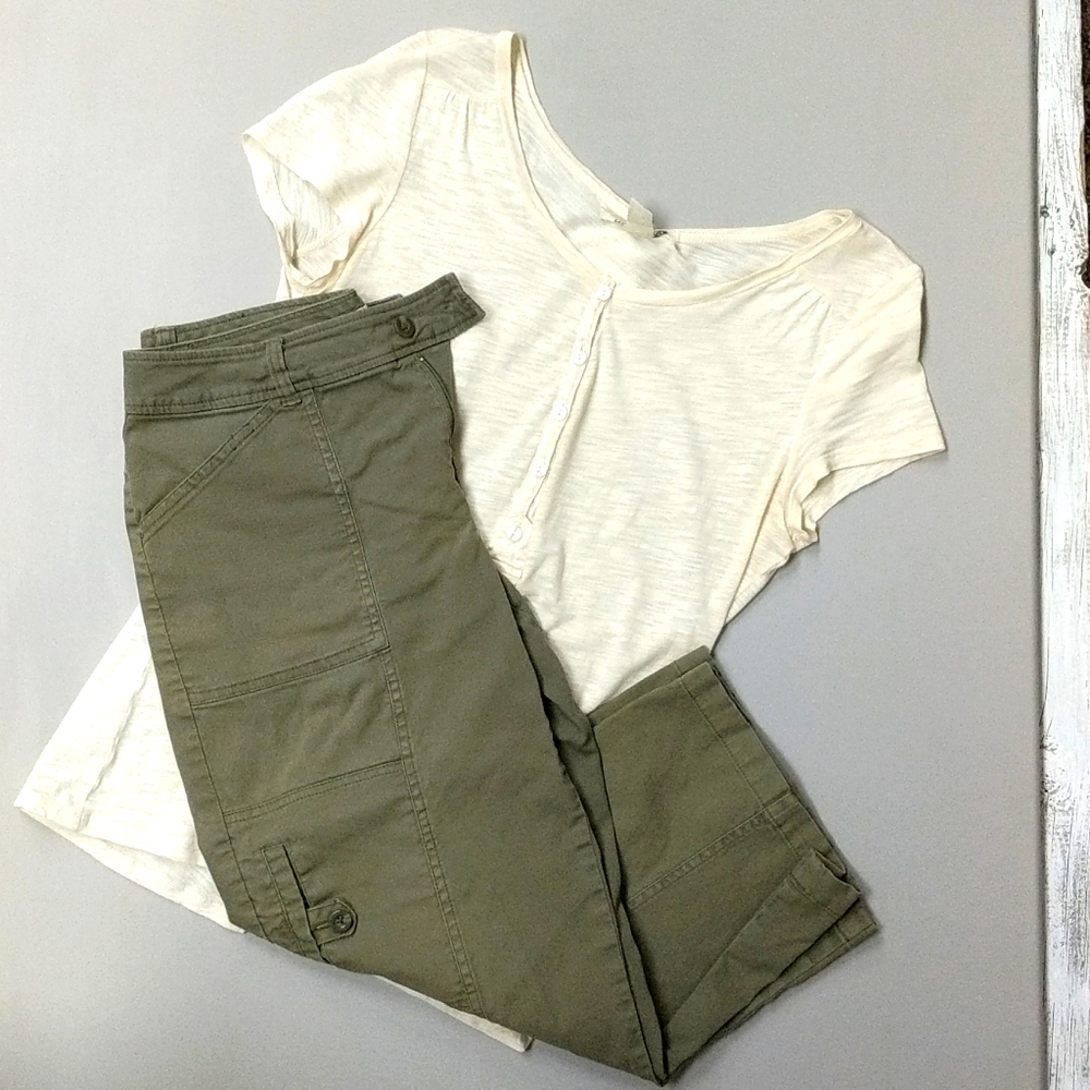 St. John's Bay green walking shorts size 4